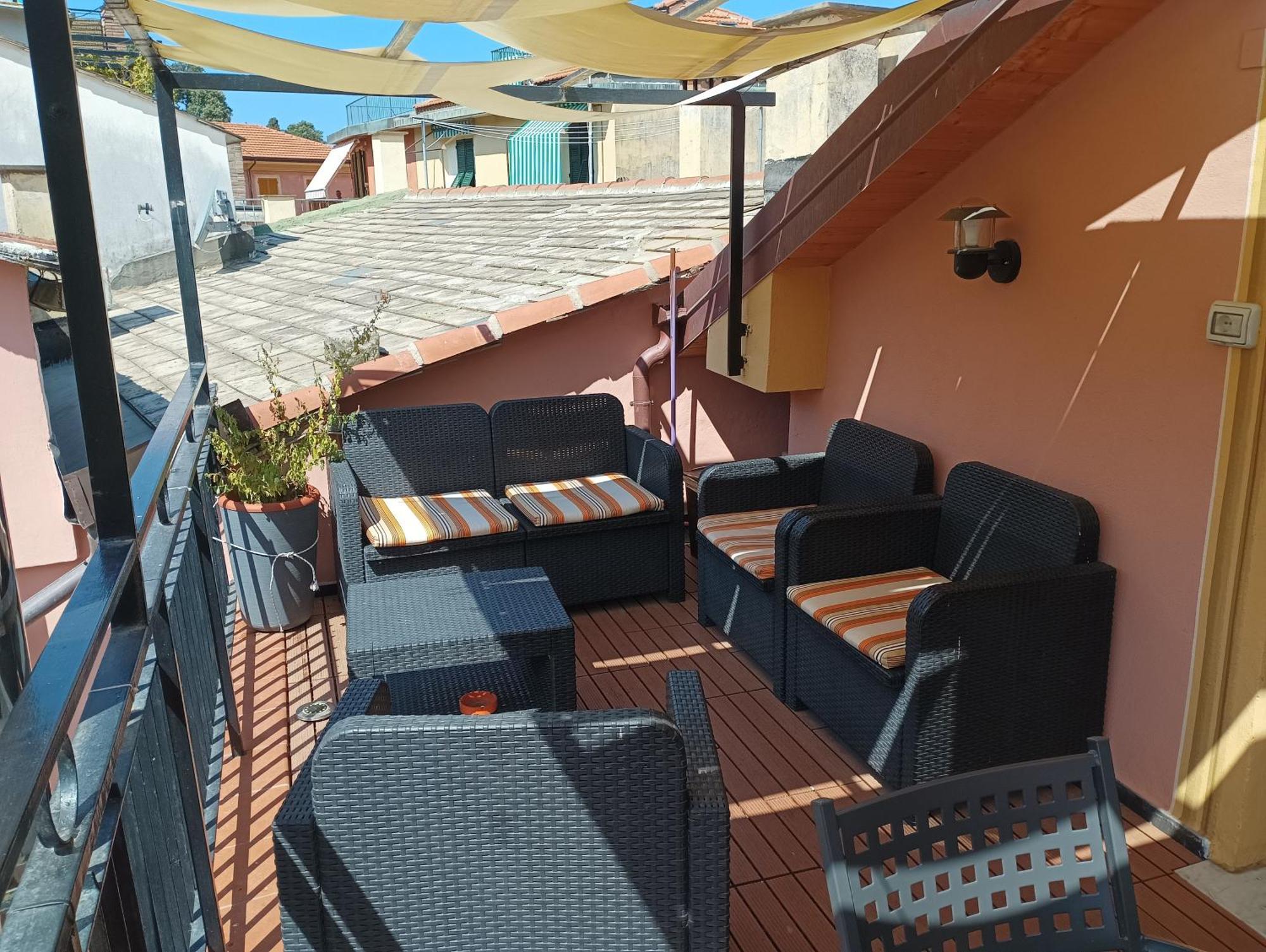 Delizioso Attico Con Ampio Terrazzo E Garage A Due Passi Dal Mare E Dalle Cinqueterre Lt-0485 Levanto Exterior foto